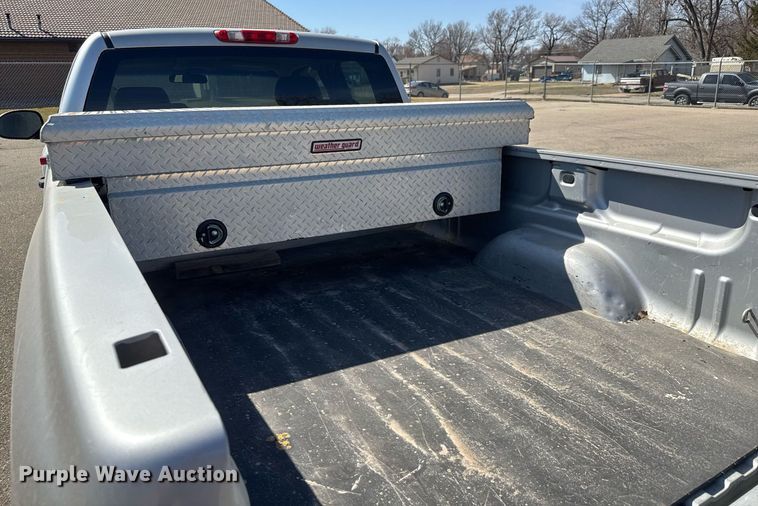 image for item EQ1205 2010 Chevrolet Silverado 1500 Ext. Cab pickup truck