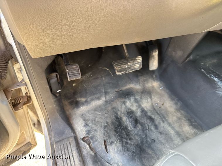 image for item EQ1205 2010 Chevrolet Silverado 1500 Ext. Cab pickup truck