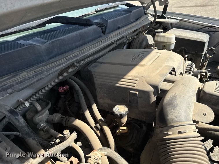 image for item EQ1205 2010 Chevrolet Silverado 1500 Ext. Cab pickup truck