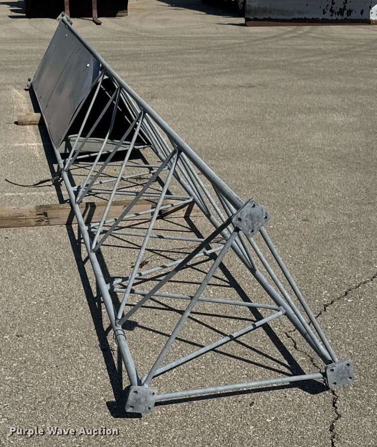 image for item EQ1206 Radio tower 