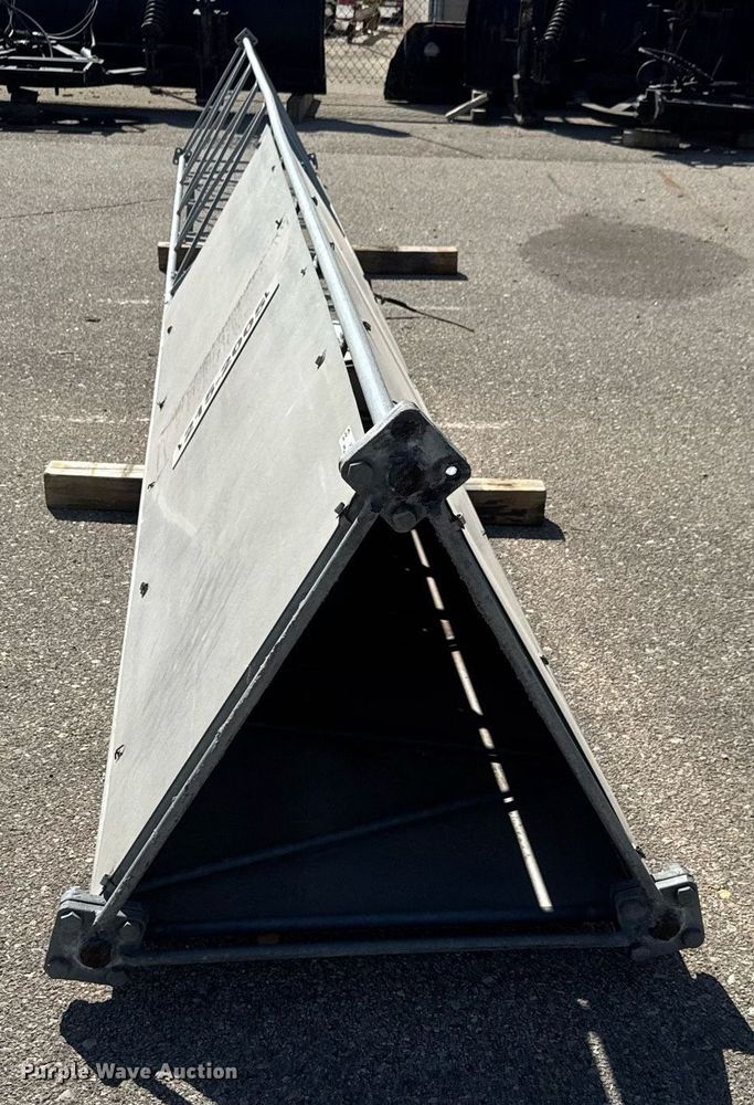 image for item EQ1206 Radio tower 