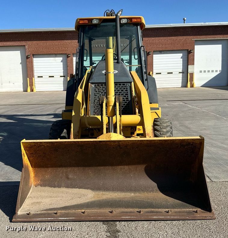 image for item ER8847 2005 John Deere 310G backhoe
