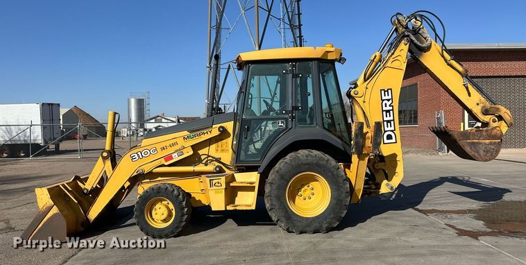 image for item ER8847 2005 John Deere 310G backhoe