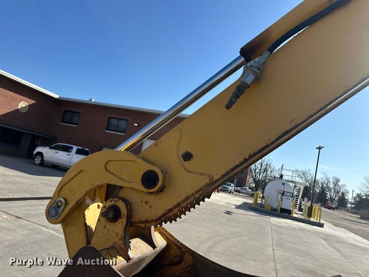 image for item ER8847 2005 John Deere 310G backhoe