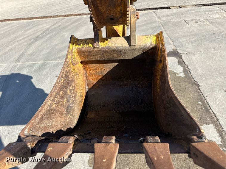 image for item ER8847 2005 John Deere 310G backhoe