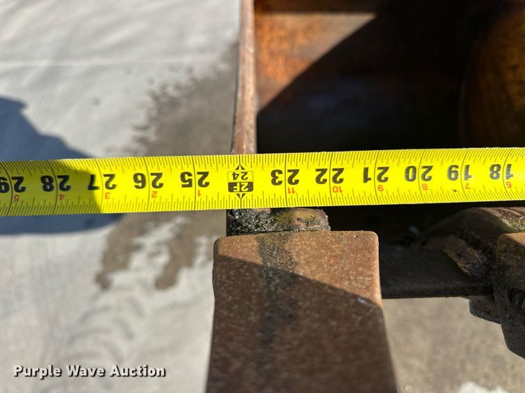 image for item ER8847 2005 John Deere 310G backhoe