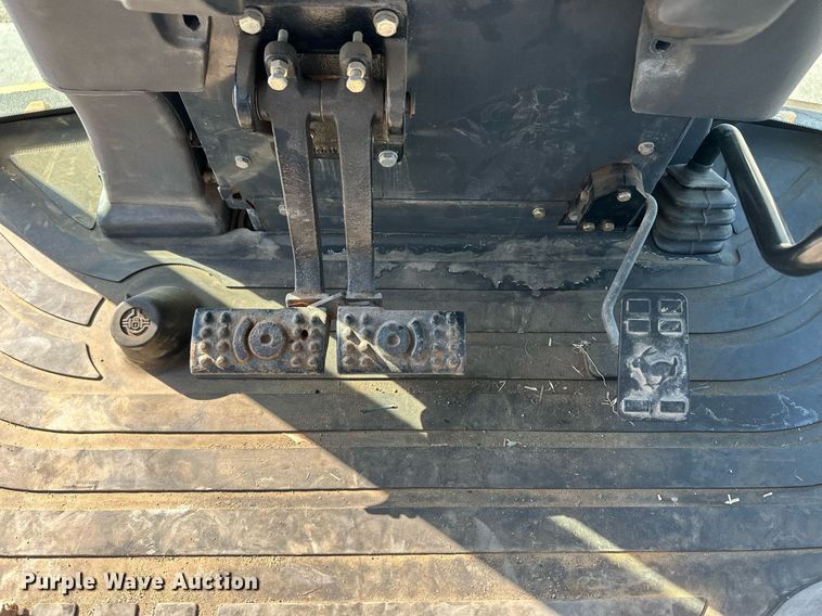 image for item ER8847 2005 John Deere 310G backhoe