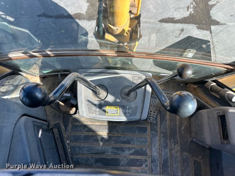 image for item ER8847 2005 John Deere 310G backhoe