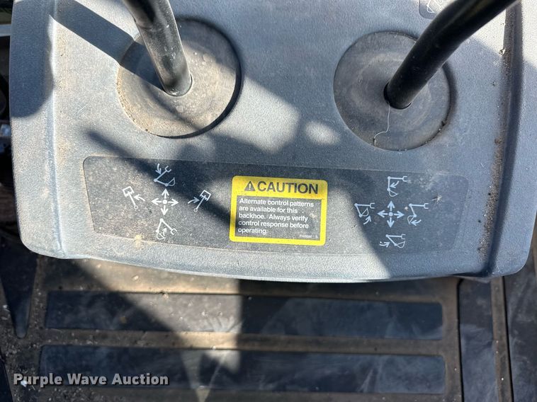 image for item ER8847 2005 John Deere 310G backhoe