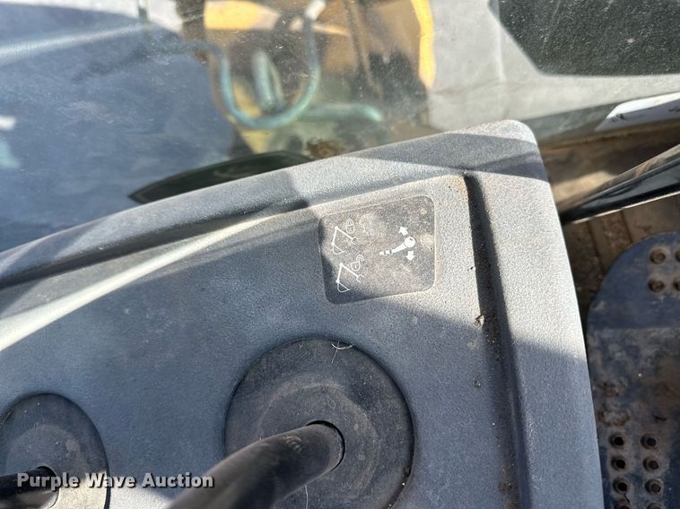 image for item ER8847 2005 John Deere 310G backhoe