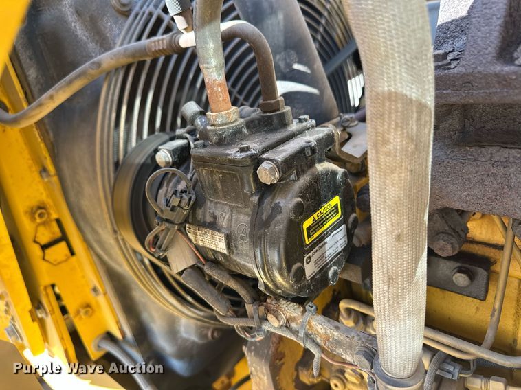 image for item ER8847 2005 John Deere 310G backhoe