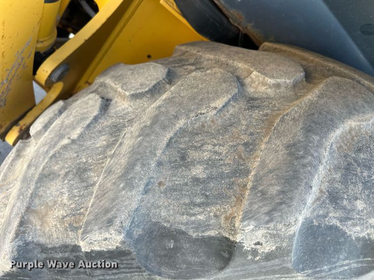 image for item ER8847 2005 John Deere 310G backhoe