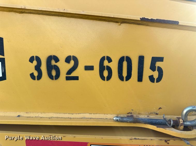 image for item ER8847 2005 John Deere 310G backhoe