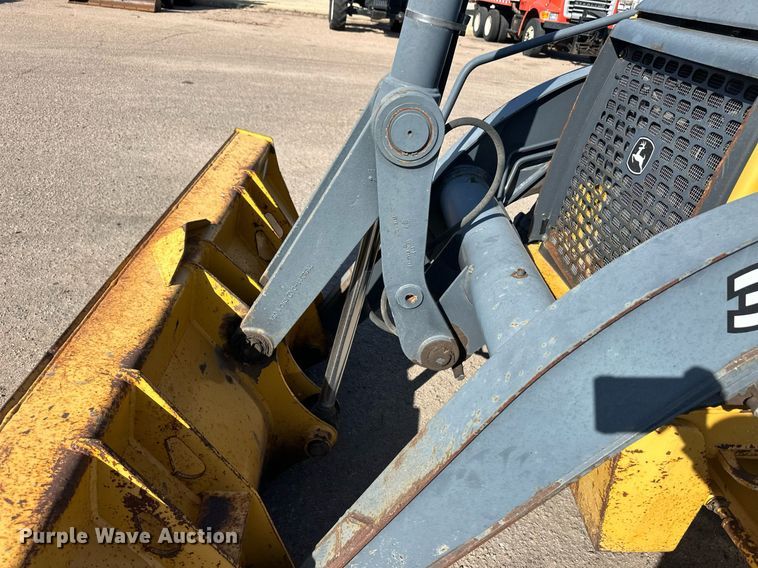 image for item ER8848 2008 John Deere 310J backhoe