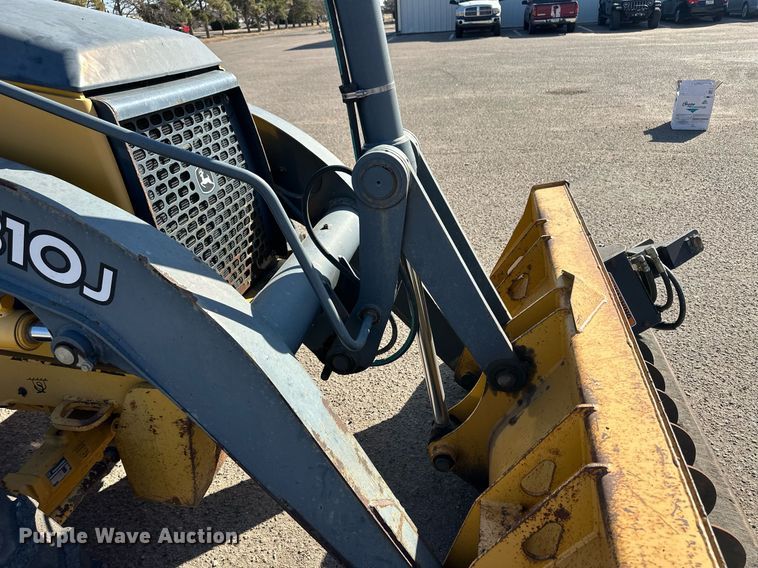 image for item ER8848 2008 John Deere 310J backhoe