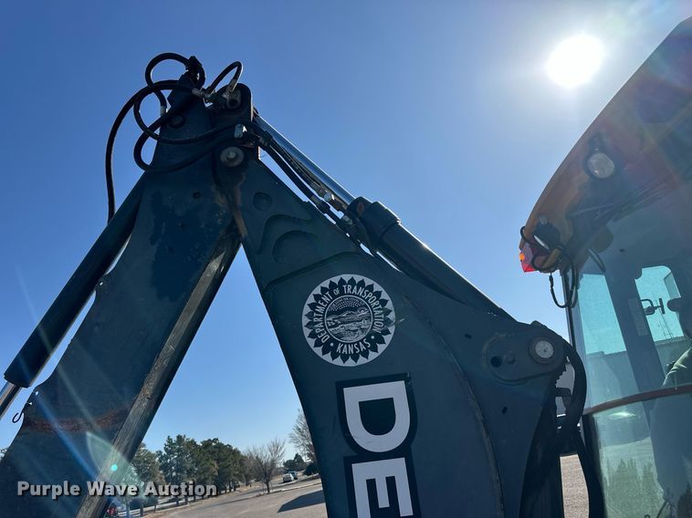 image for item ER8848 2008 John Deere 310J backhoe