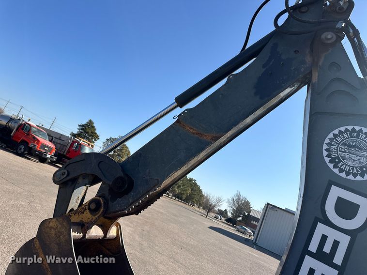 image for item ER8848 2008 John Deere 310J backhoe