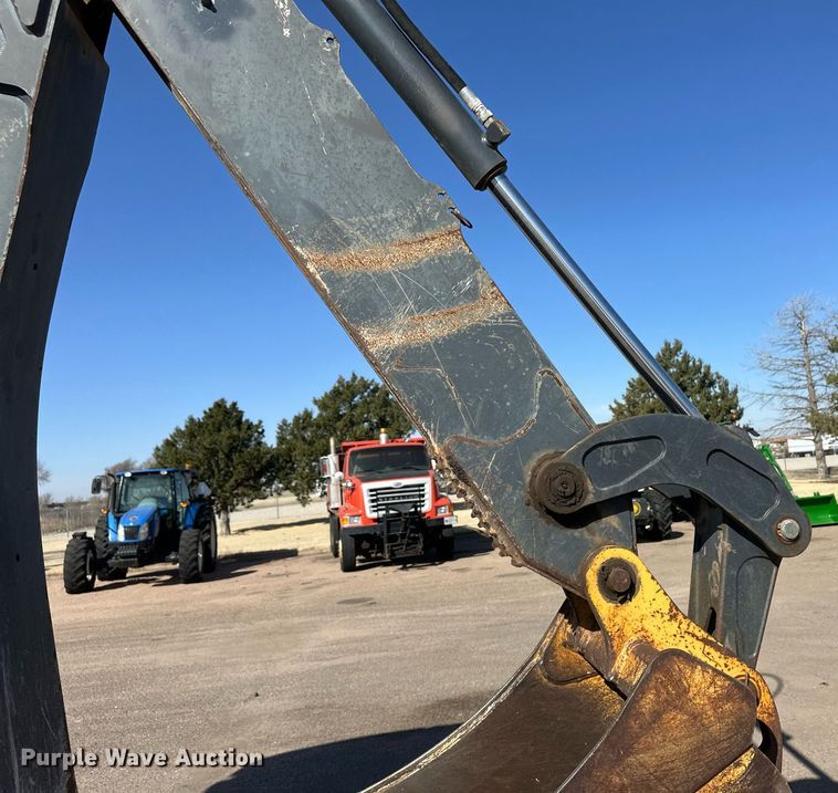 image for item ER8848 2008 John Deere 310J backhoe