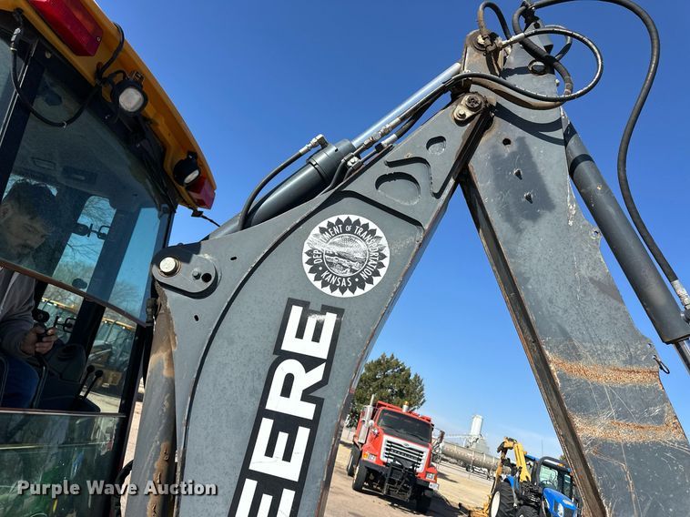 image for item ER8848 2008 John Deere 310J backhoe