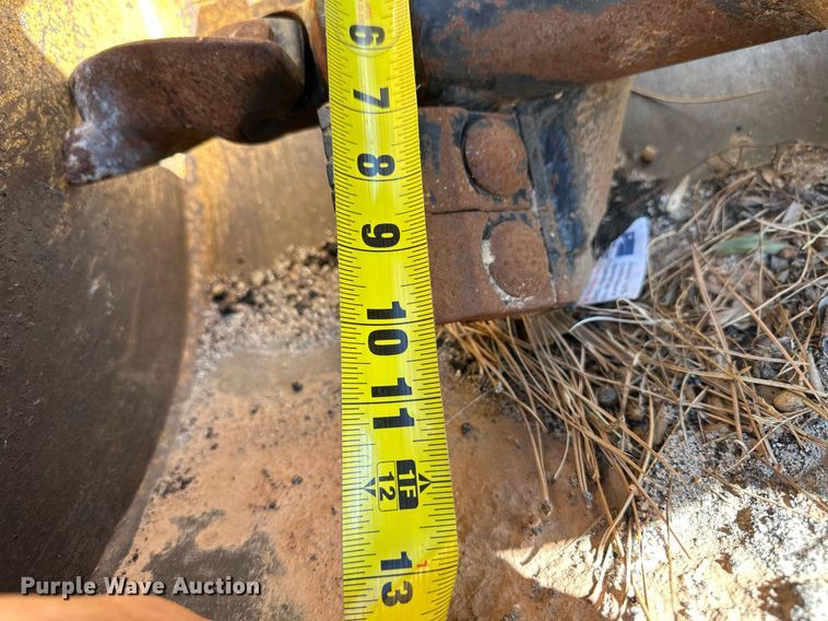 image for item ER8848 2008 John Deere 310J backhoe