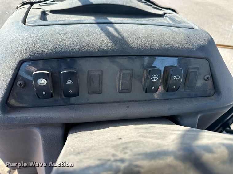 image for item ER8848 2008 John Deere 310J backhoe