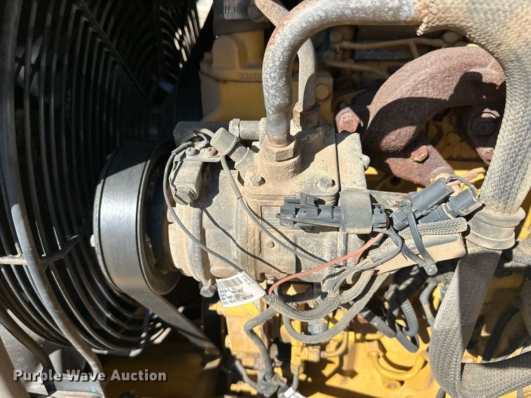 image for item ER8848 2008 John Deere 310J backhoe