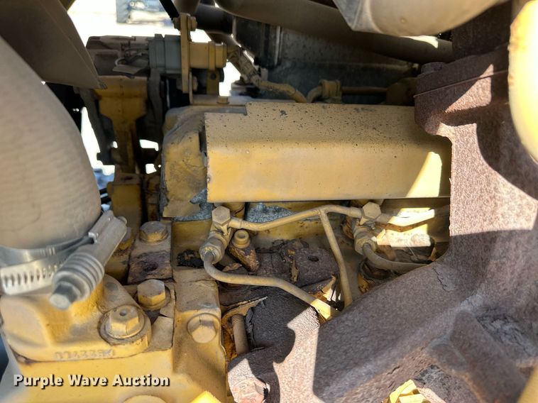 image for item ER8848 2008 John Deere 310J backhoe