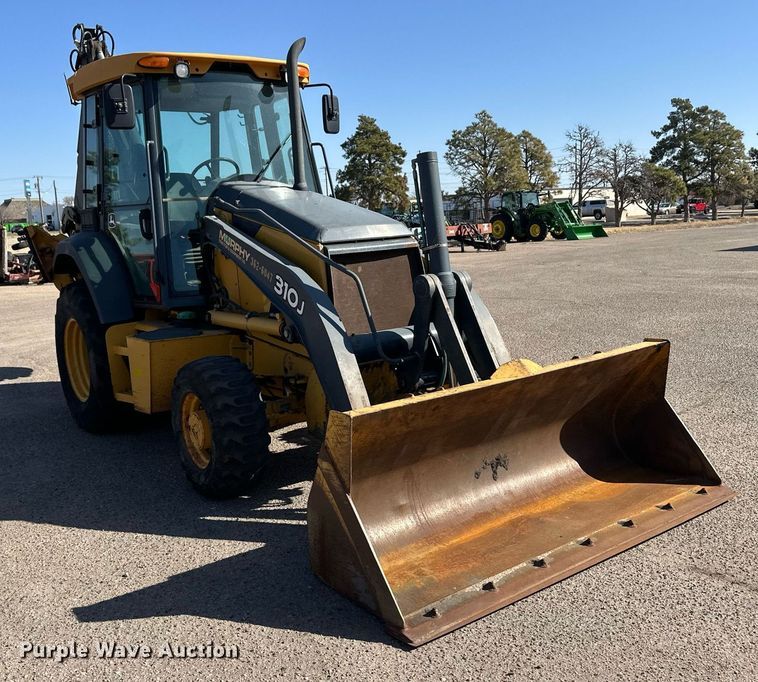 image for item ER8849 2007 John Deere 310J backhoe