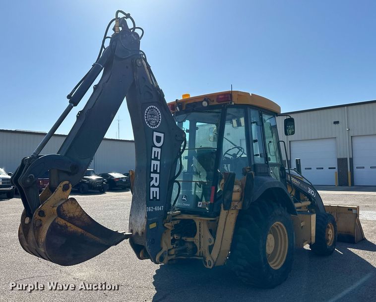 image for item ER8849 2007 John Deere 310J backhoe
