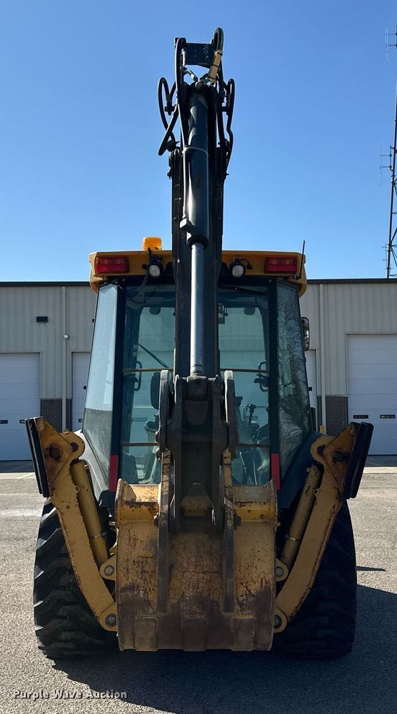 image for item ER8849 2007 John Deere 310J backhoe