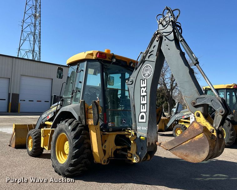image for item ER8849 2007 John Deere 310J backhoe