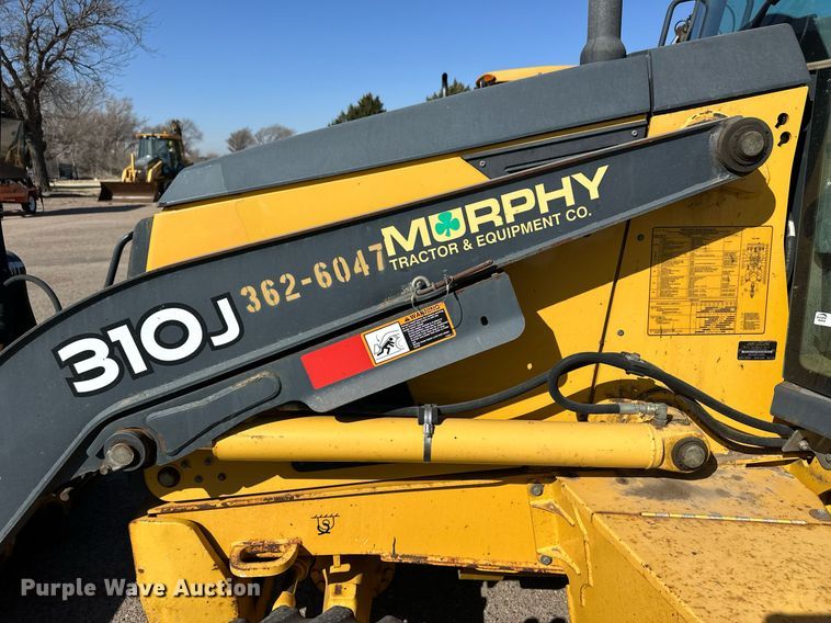 image for item ER8849 2007 John Deere 310J backhoe
