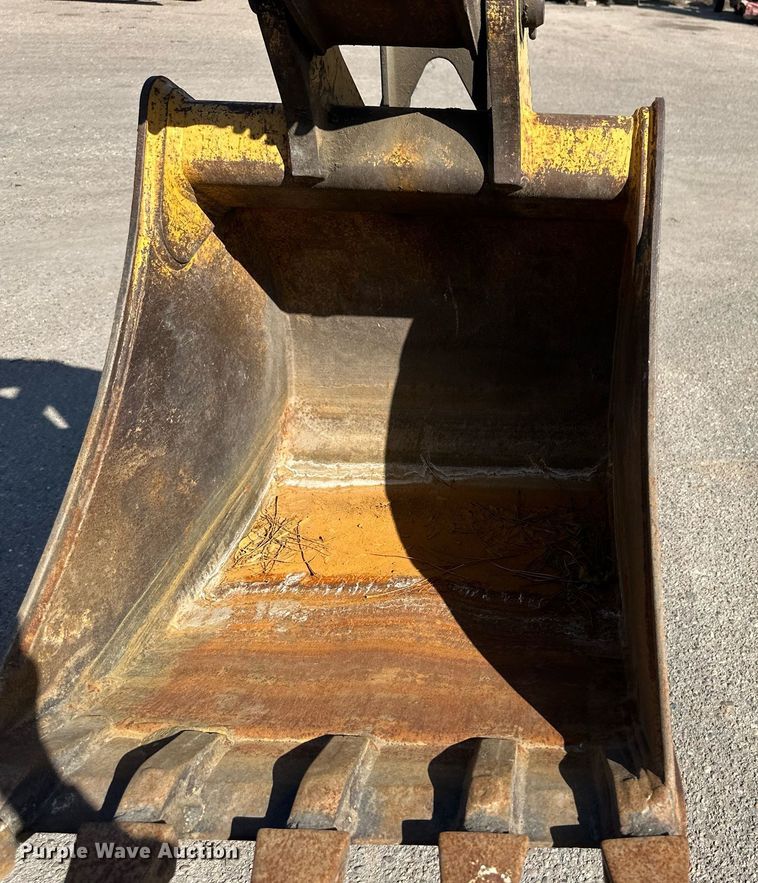 image for item ER8849 2007 John Deere 310J backhoe