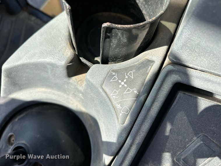 image for item ER8849 2007 John Deere 310J backhoe