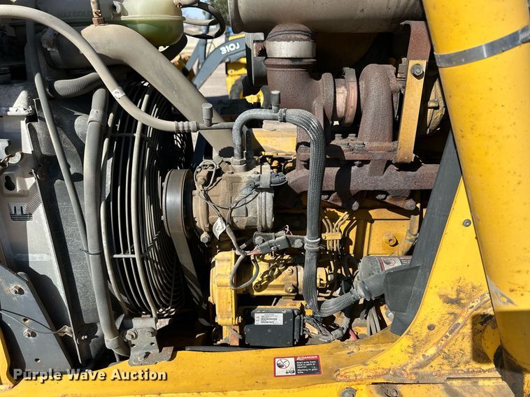 image for item ER8849 2007 John Deere 310J backhoe