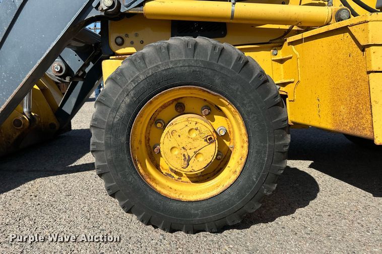 image for item ER8849 2007 John Deere 310J backhoe