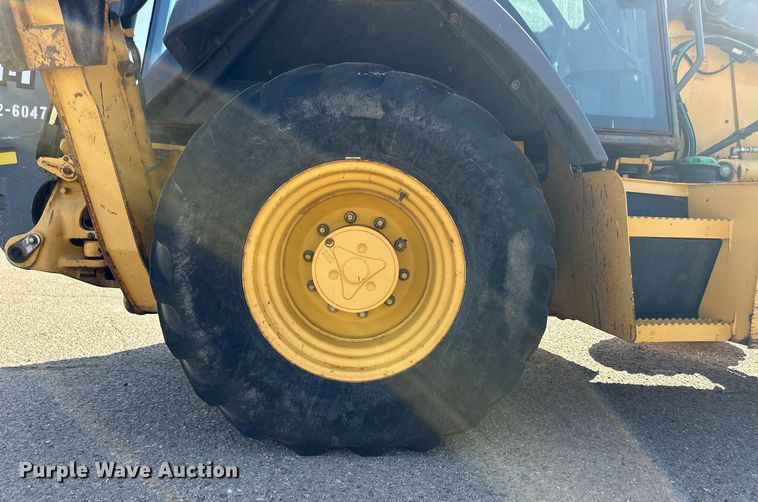 image for item ER8849 2007 John Deere 310J backhoe