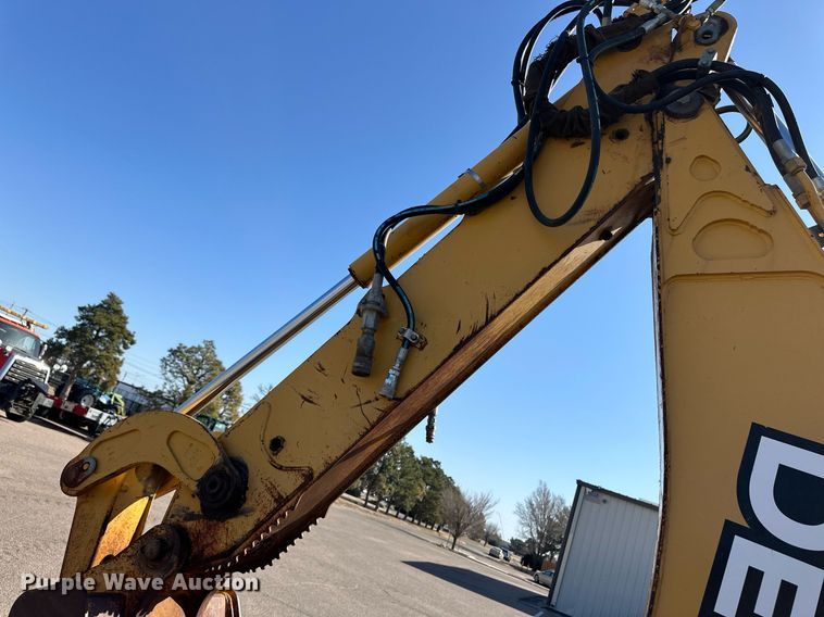image for item ER8850 2005 John Deere 310G backhoe