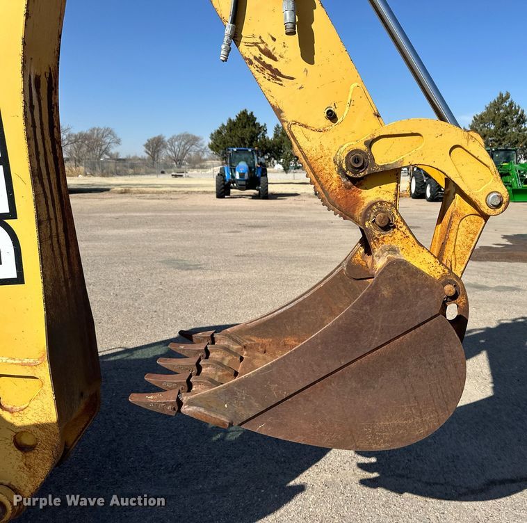 image for item ER8850 2005 John Deere 310G backhoe