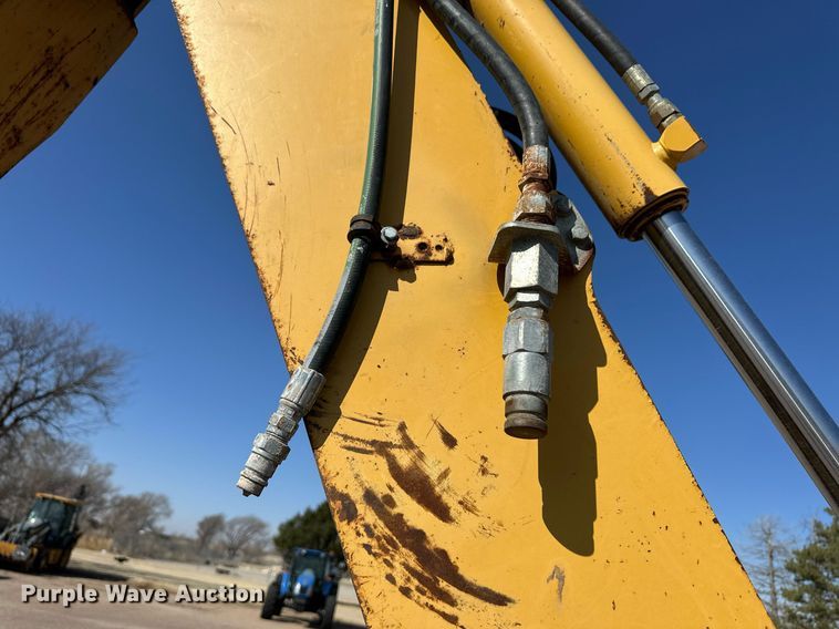 image for item ER8850 2005 John Deere 310G backhoe