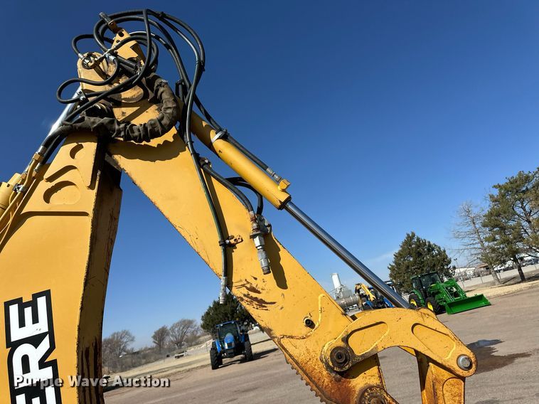 image for item ER8850 2005 John Deere 310G backhoe