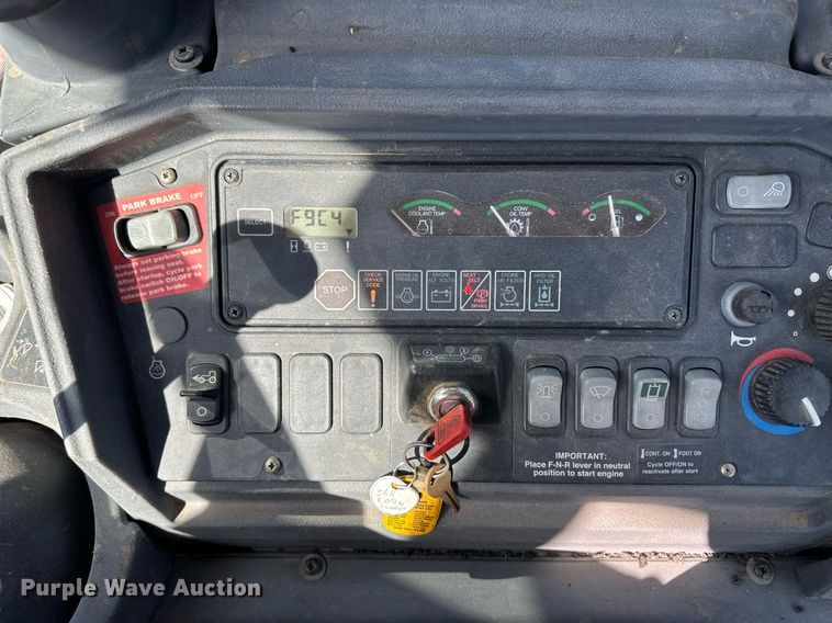 image for item ER8850 2005 John Deere 310G backhoe