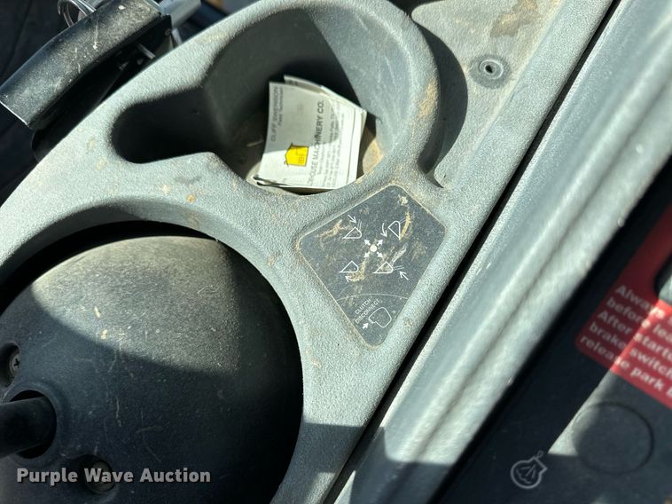 image for item ER8850 2005 John Deere 310G backhoe