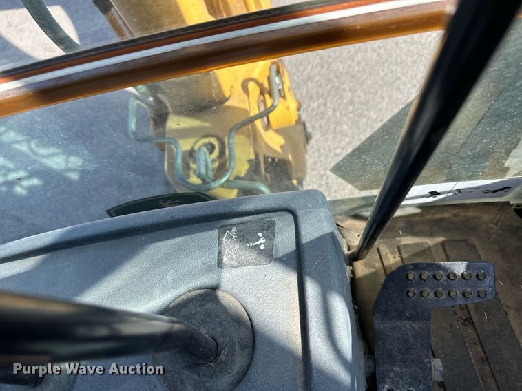 image for item ER8850 2005 John Deere 310G backhoe