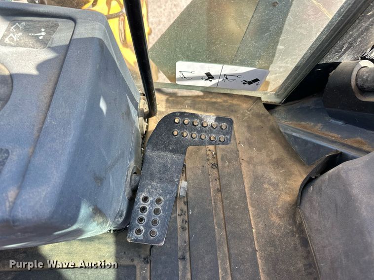 image for item ER8850 2005 John Deere 310G backhoe