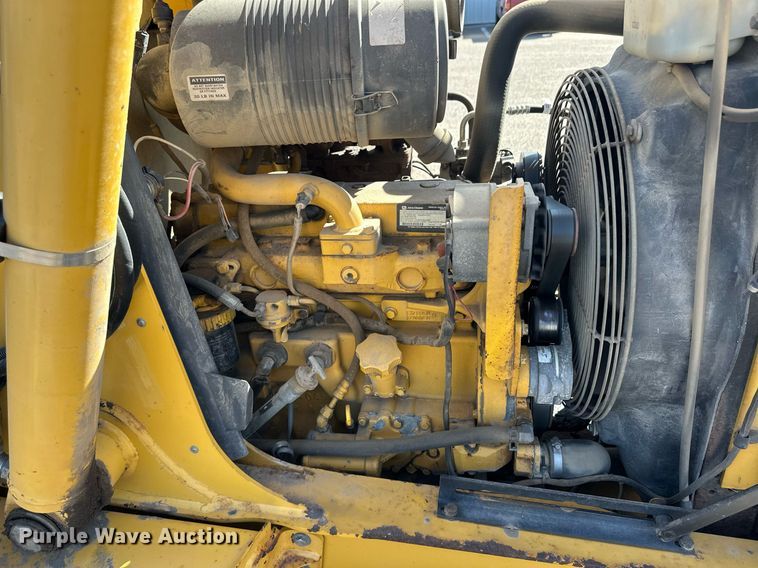 image for item ER8850 2005 John Deere 310G backhoe