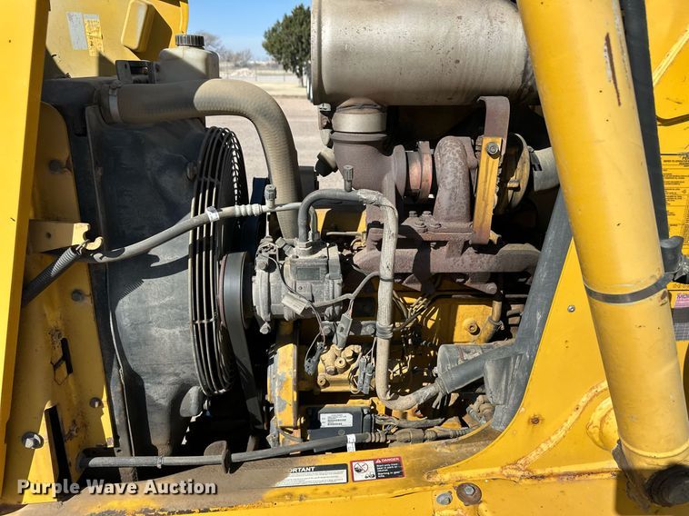 image for item ER8850 2005 John Deere 310G backhoe