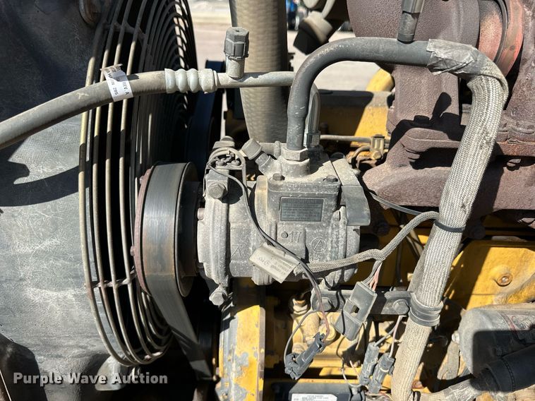 image for item ER8850 2005 John Deere 310G backhoe