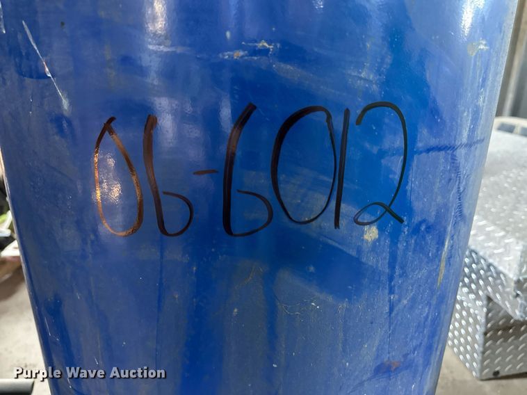 image for item ER8887 (2) Campbell Hausfeld air compressors