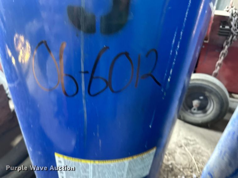 image for item ER8887 (2) Campbell Hausfeld air compressors